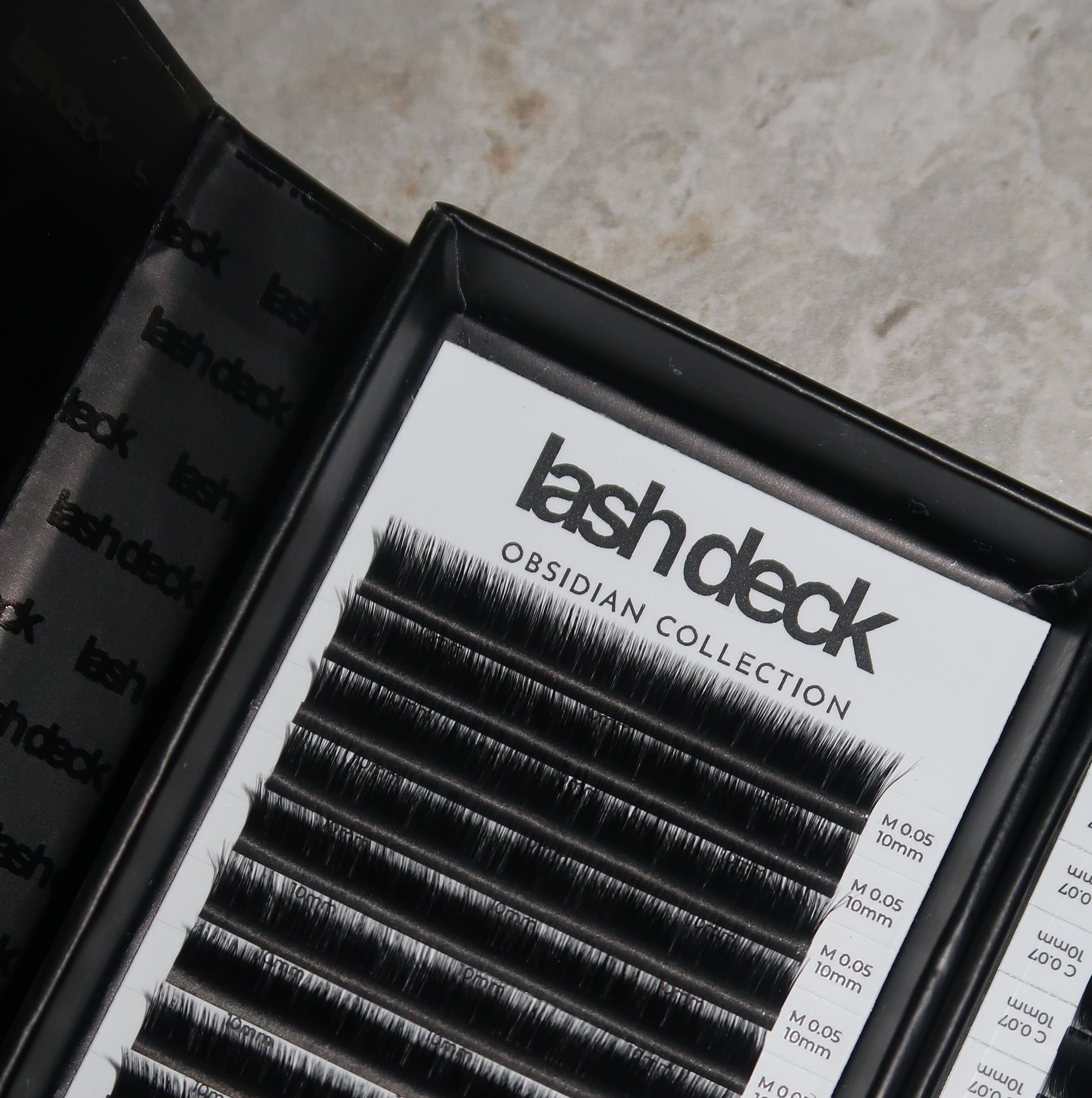 Ultra Black Premium Matte Single Lash Trays